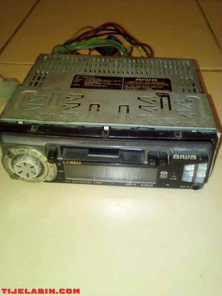 جهاز راديو للسيارات من نوع "AÏWA" مستعمل في حالة جيدة - Khracia, Alger - Tijelabin