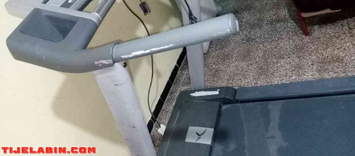 طابي رياضي - Sigus, Oum El Bouaghi - Tijelabin