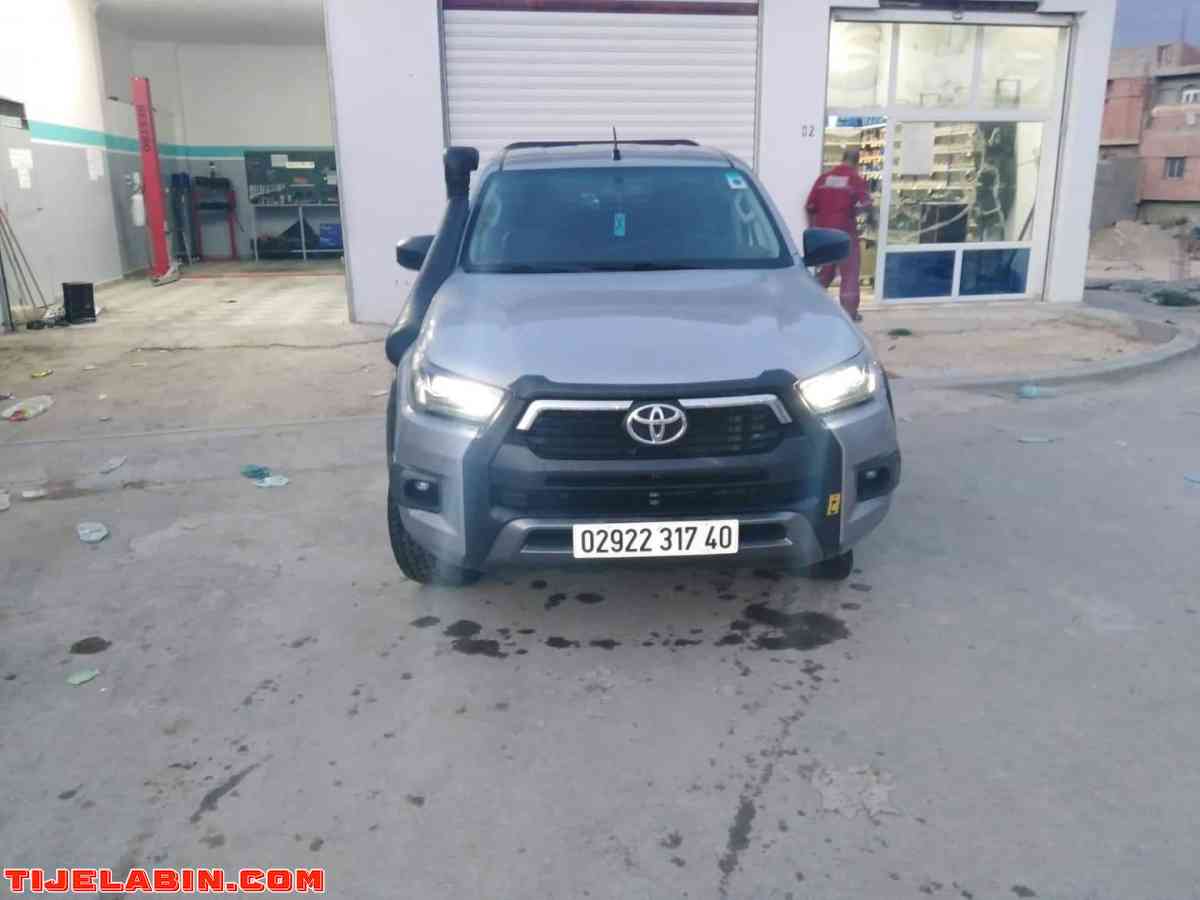 تويوتا هيلوكس 2017