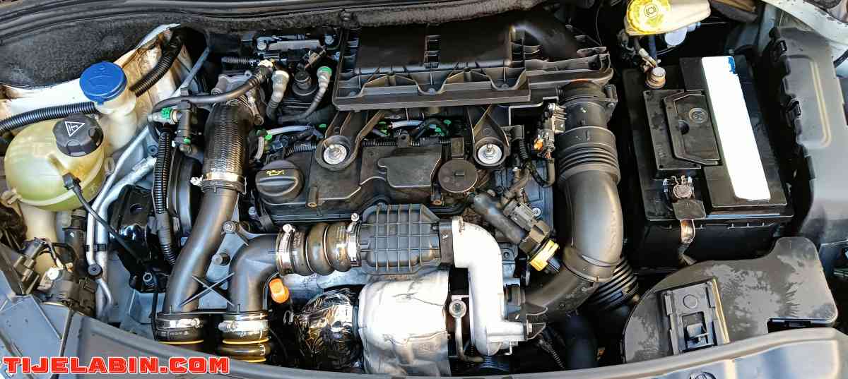 208 Hdi allure 2013 machi 270 alf - Souk Ahras, Souk Ahras - Tijelabin