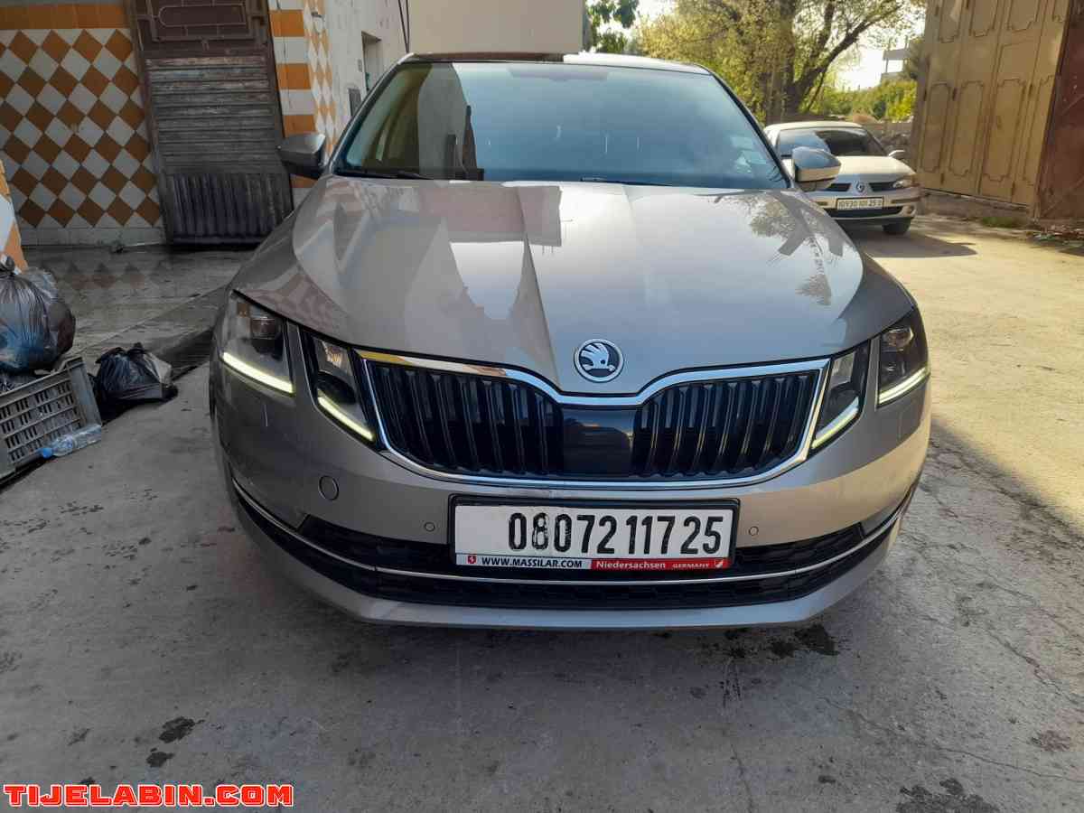 سيارة - Alger Centre, Alger - Tijelabin