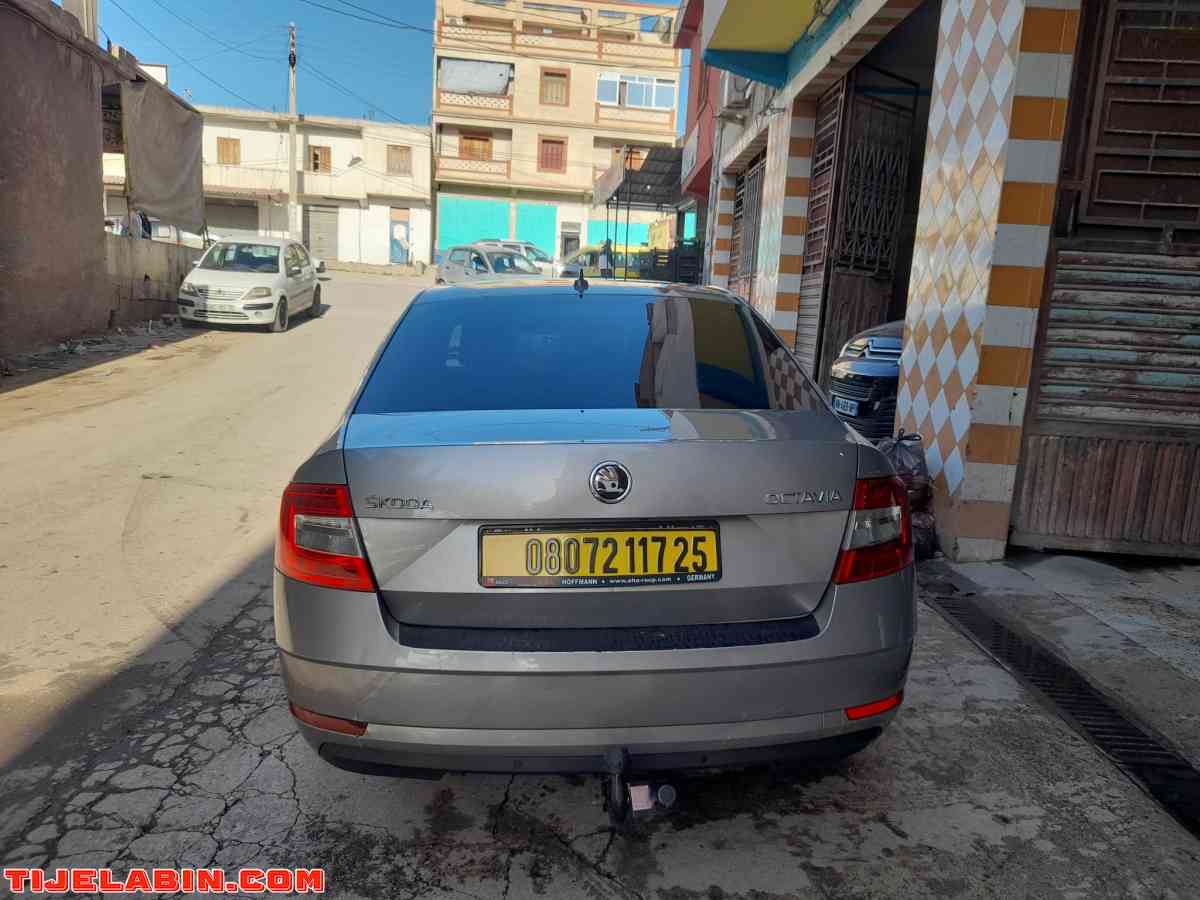 سيارة - Alger Centre, Alger