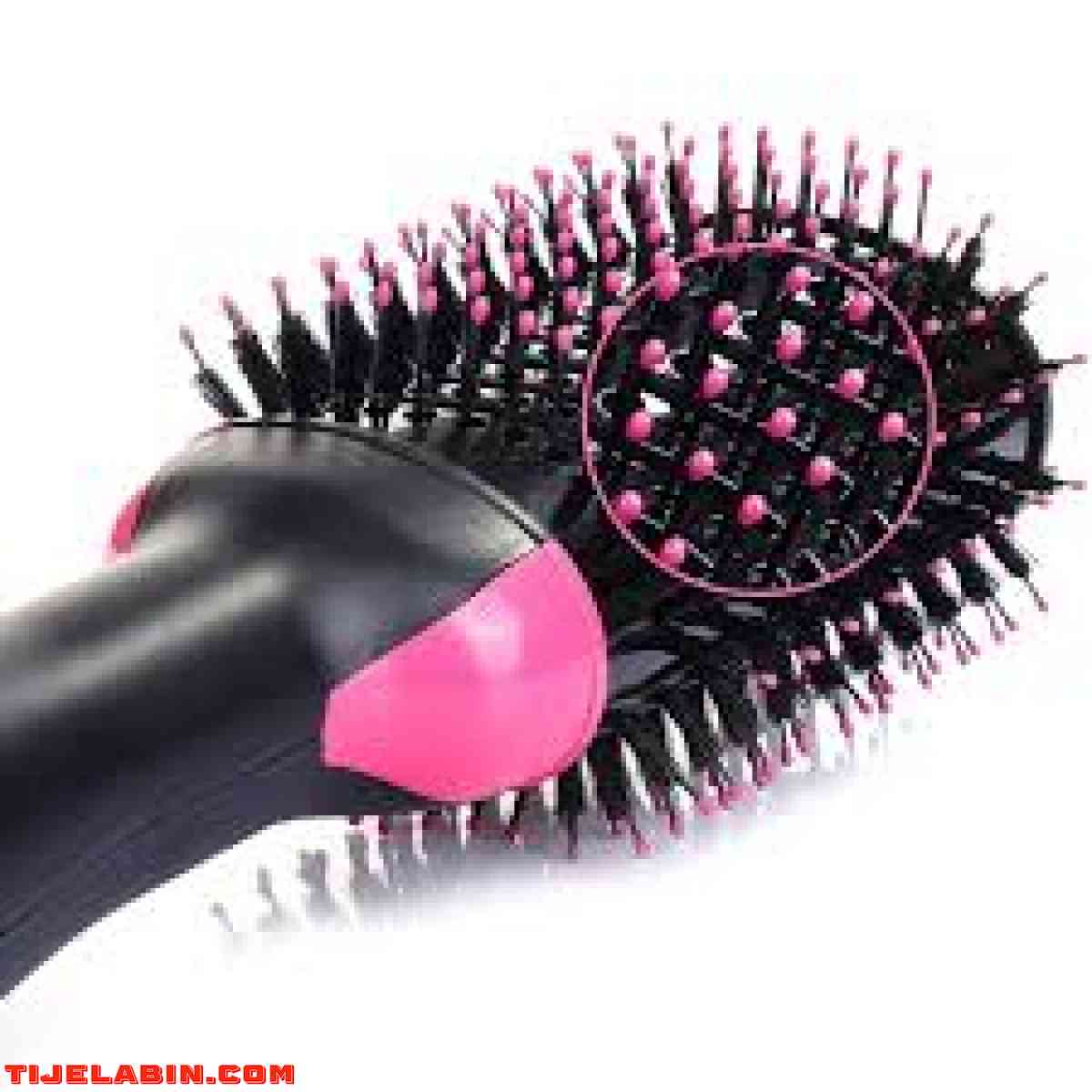 Brosse à air chaudUn bigoudi - Bab Azzouar, Alger - Tijelabin