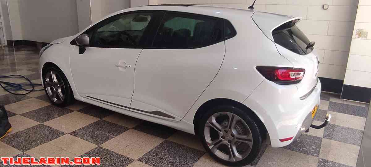clio4 GT Line - Bab Azzouar, Alger - Tijelabin