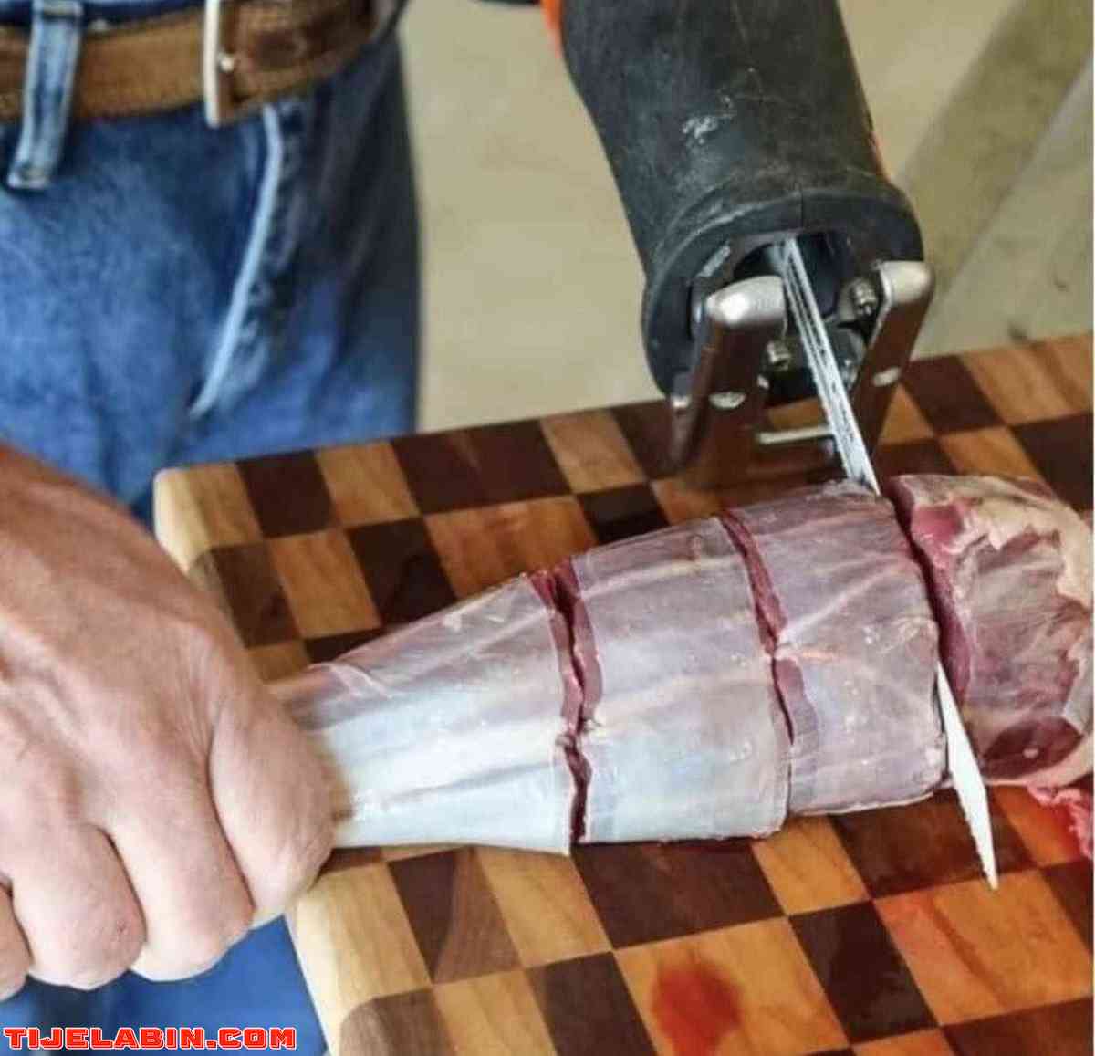 منشار العيد متعدد الإستخدامات من ماركة Crown scie sabre - Alger Centre, Alger - Tijelabin