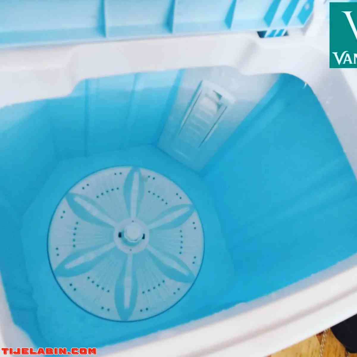 غسالة سهلة و عملية تحمل ميزة غسل الأحذية - El Khroub, Constantine - Tijelabin