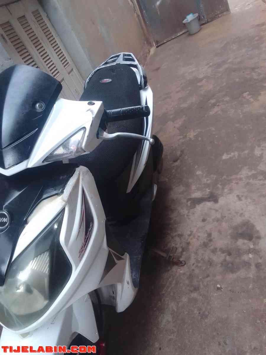 sr 2015 roso motor 10/10 carinaj 9/10 - Khemisti, Tipaza - Tijelabin