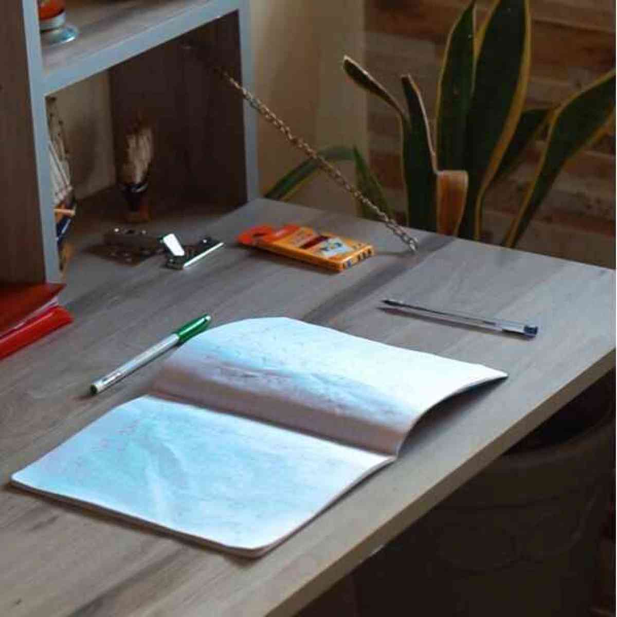 مكتب قابل للطي بتصميم عصري صلب وانيق - Alger Centre, Alger - Tijelabin