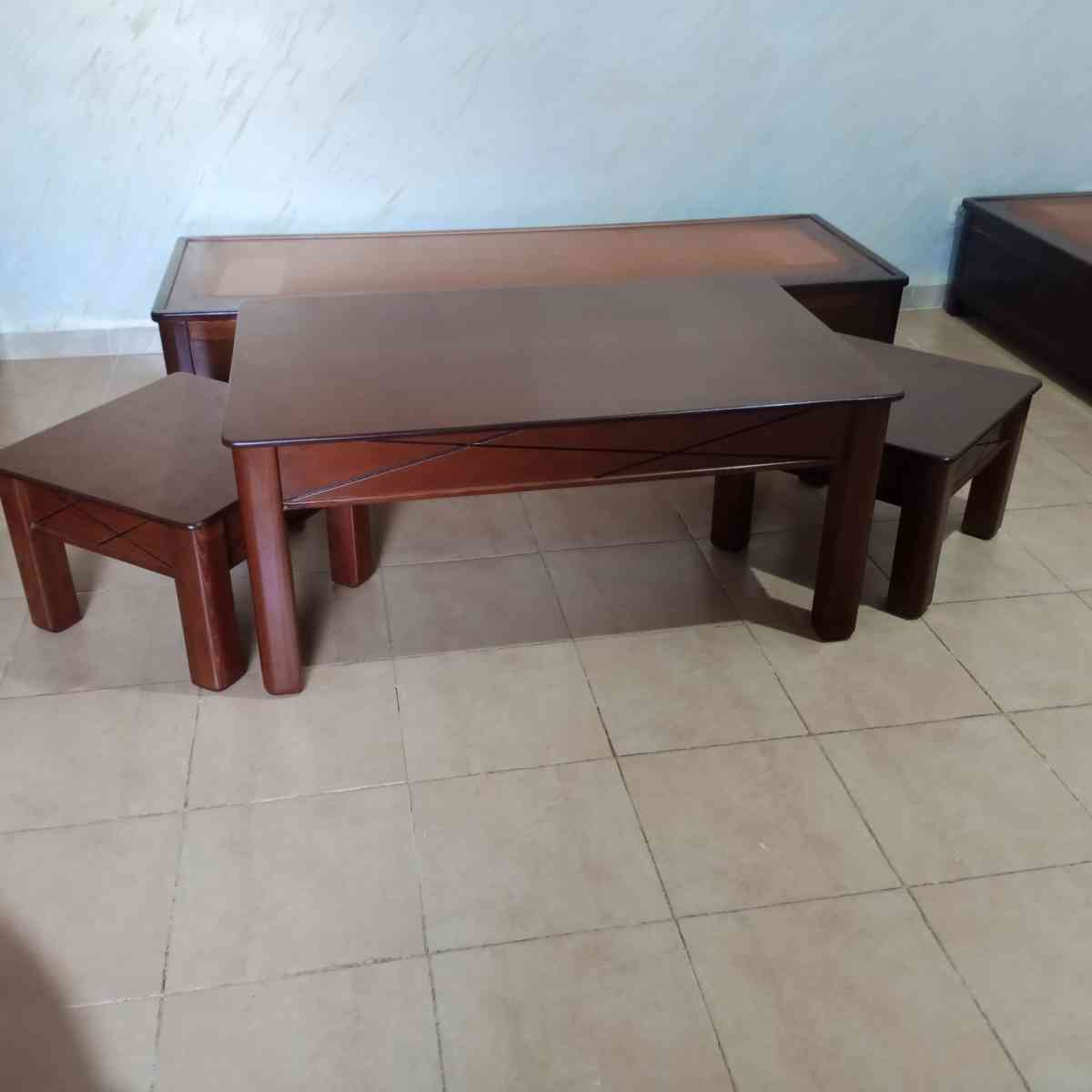 صالون 3 كنبليات و طابلة كبيرة و زوج صغار - Cheraga, Alger - Tijelabin