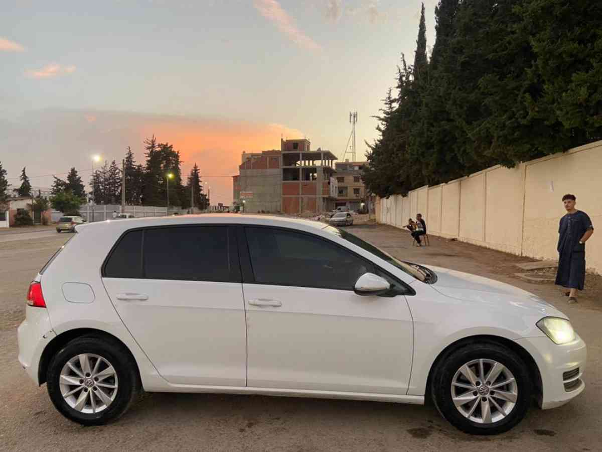 VW Golf 7 2013 - Douera, Alger - Tijelabin