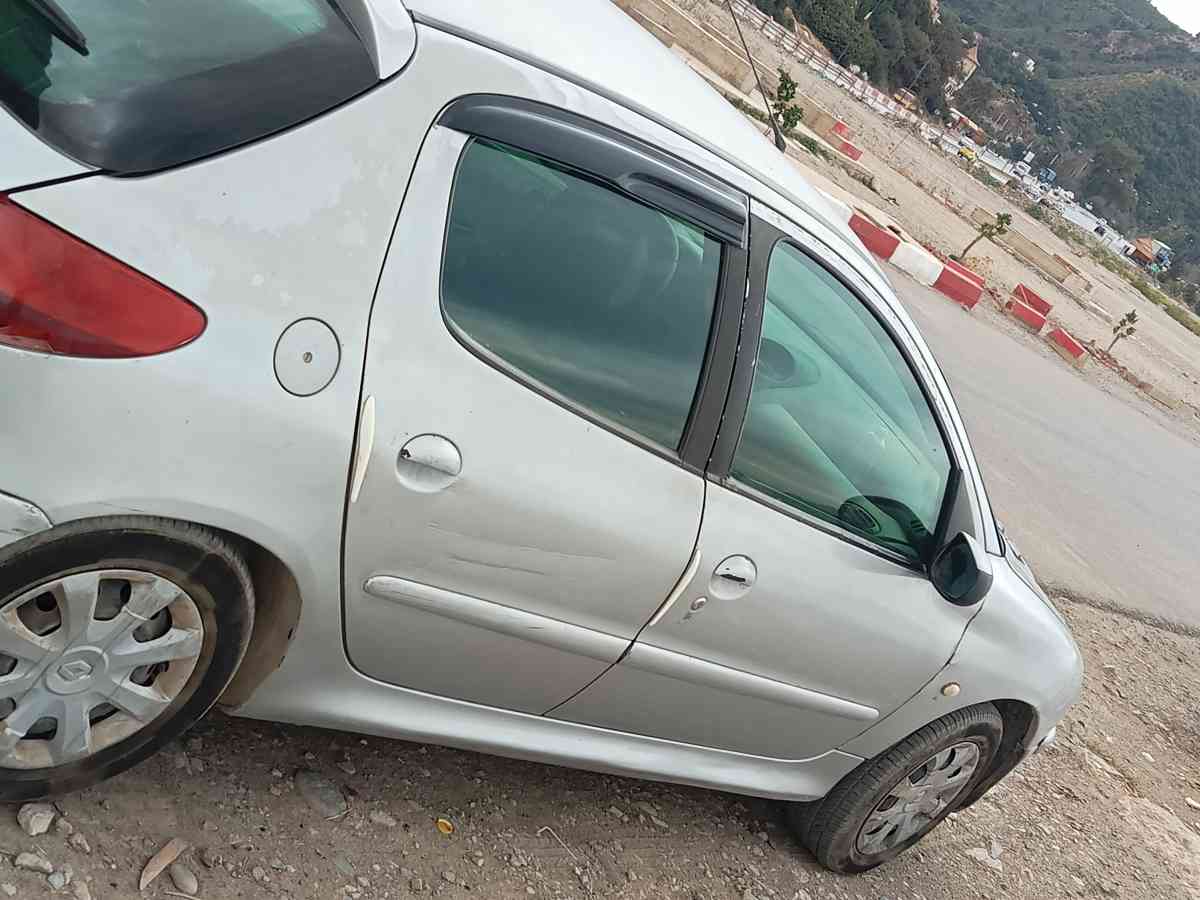 سيارة 206hdi 2 L - Alger Centre, Alger - Tijelabin