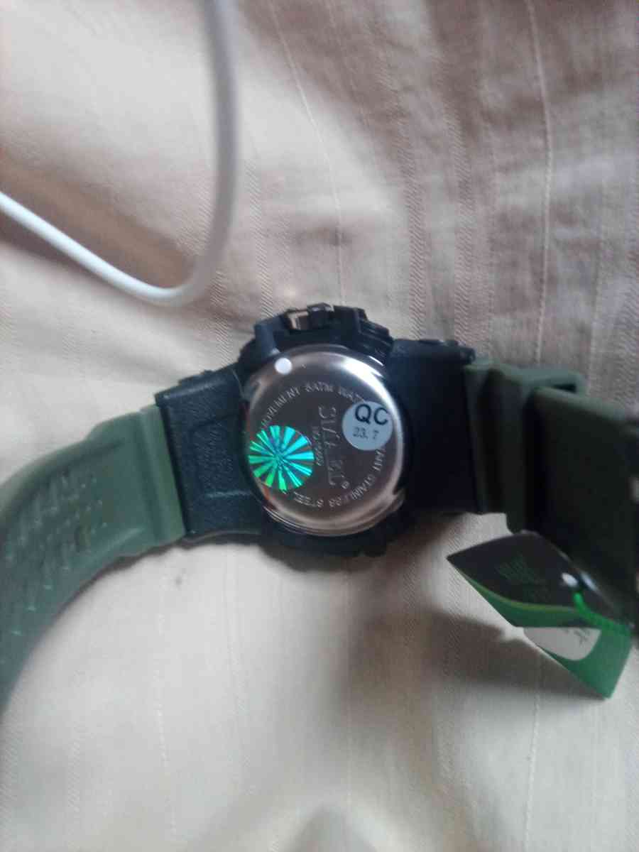 ساعة من نوع SMAEL - Bordj Menaiel, Boumerdes - Tijelabin