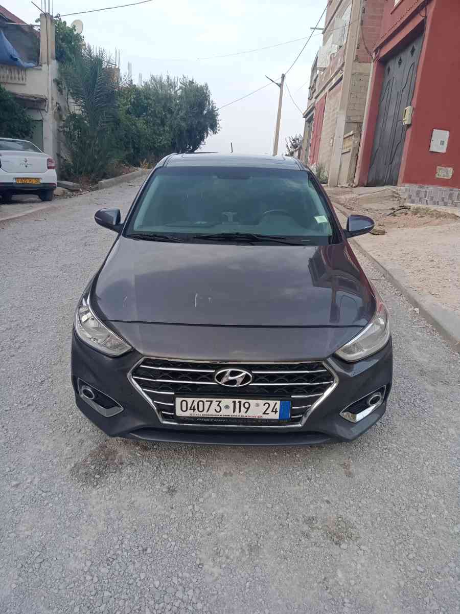 accent  rb 2019 marche 180 000 km - Oued Zenati, Guelma - Tijelabin