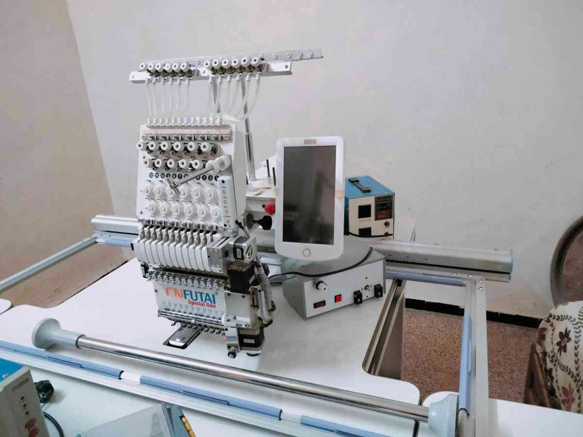 مشينة طرز عصرية - El Oued, El Oued - Tijelabin