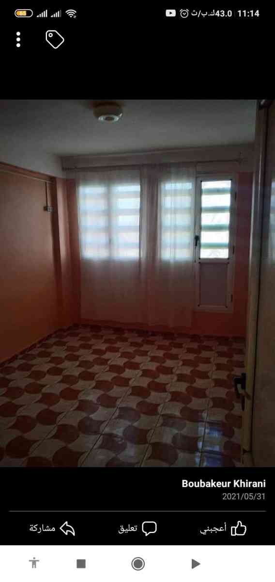 شقة بحي 324 مسكن مخادمة - Ouargla, Ouargla - Tijelabin