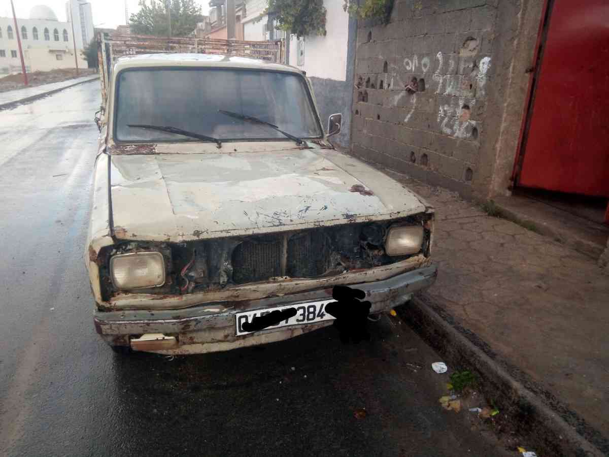 مازدا شاصي والصندوق نضاف