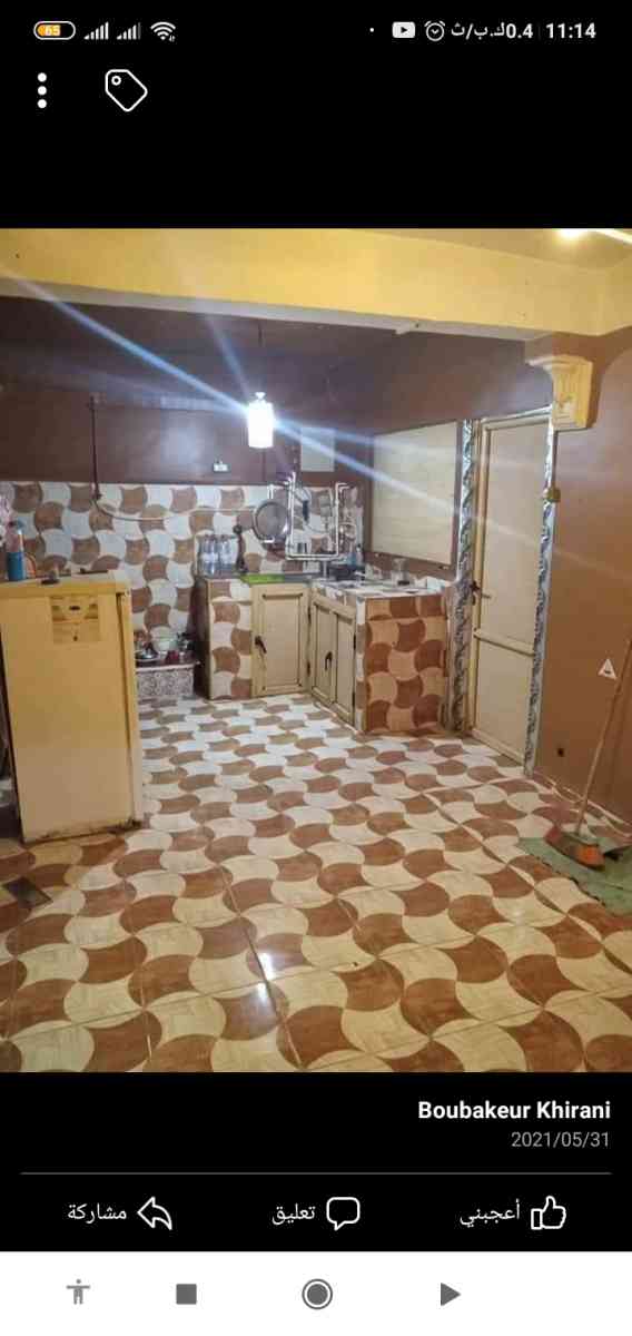 شقة بحي 324 مسكن مخادمة - Ouargla, Ouargla - Tijelabin