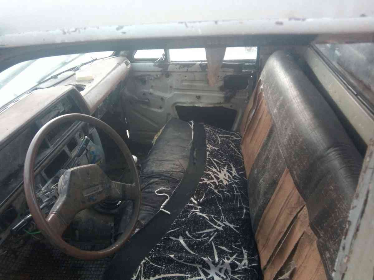 مازدا شاصي والصندوق نضاف - Khenchela, Khenchela - Tijelabin