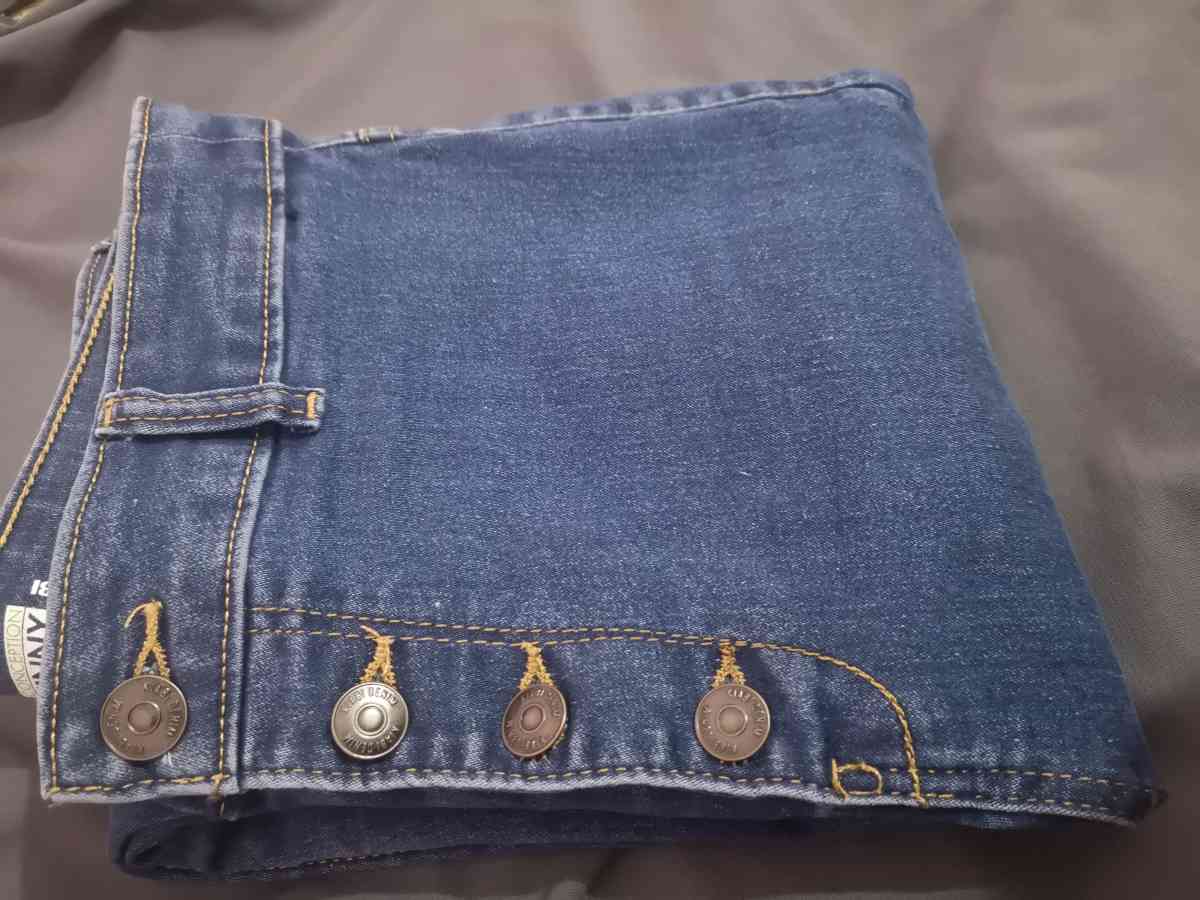 Jean slim kiabi presque neuf - Es Senia, Oran - Tijelabin