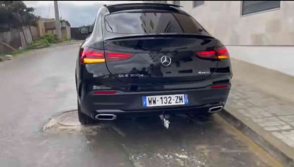 Mercedes GLE 300 d 2024 00km - El Achour, Alger - Tijelabin