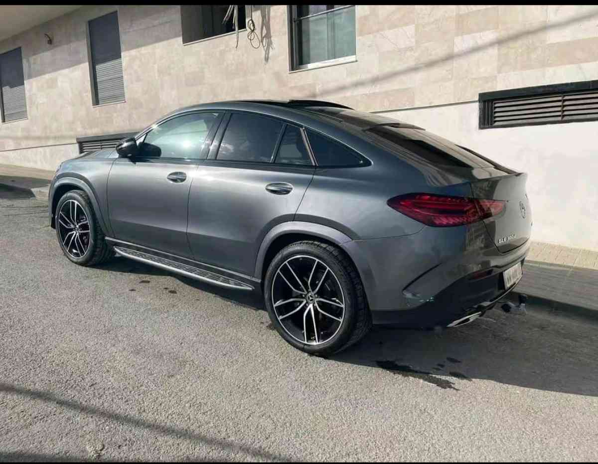 Mercedes 300d 2024 00km - El Achour, Alger - Tijelabin