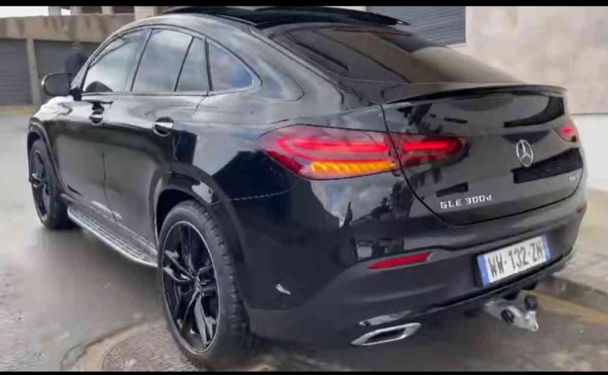 Mercedes GLE 300 d 2024 00km - El Achour, Alger - Tijelabin