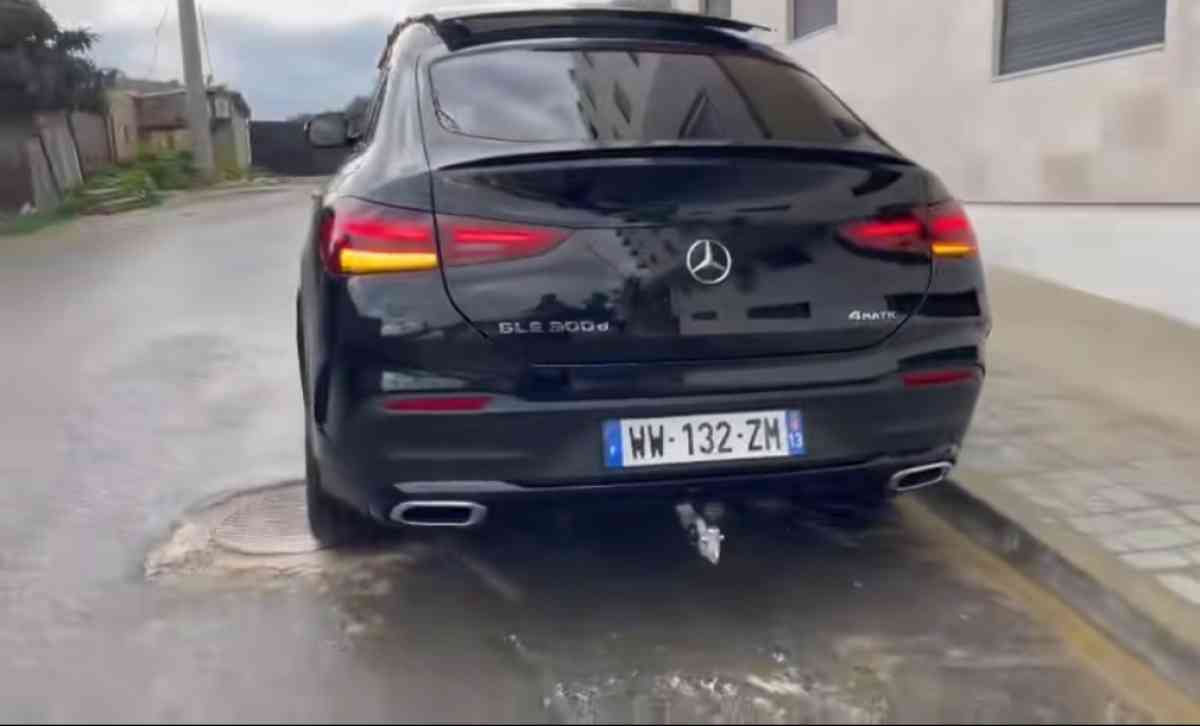Mercedes GLE 300 d 2024 00km - El Achour, Alger - Tijelabin