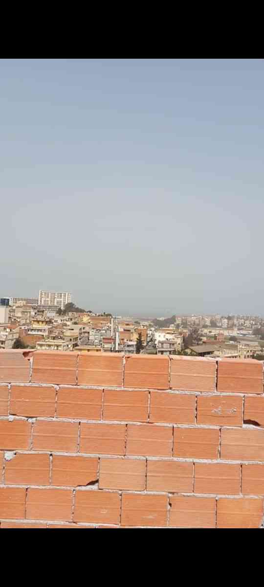 Appartement F4 avec terasse a vendre a Alger Bourouba - Bourouba, Alger - Tijelabin