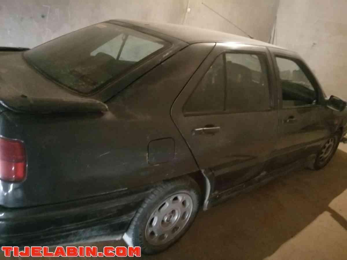 سيارة من نوع صيات إبيزا - Ain El Melh, M'Sila - Tijelabin