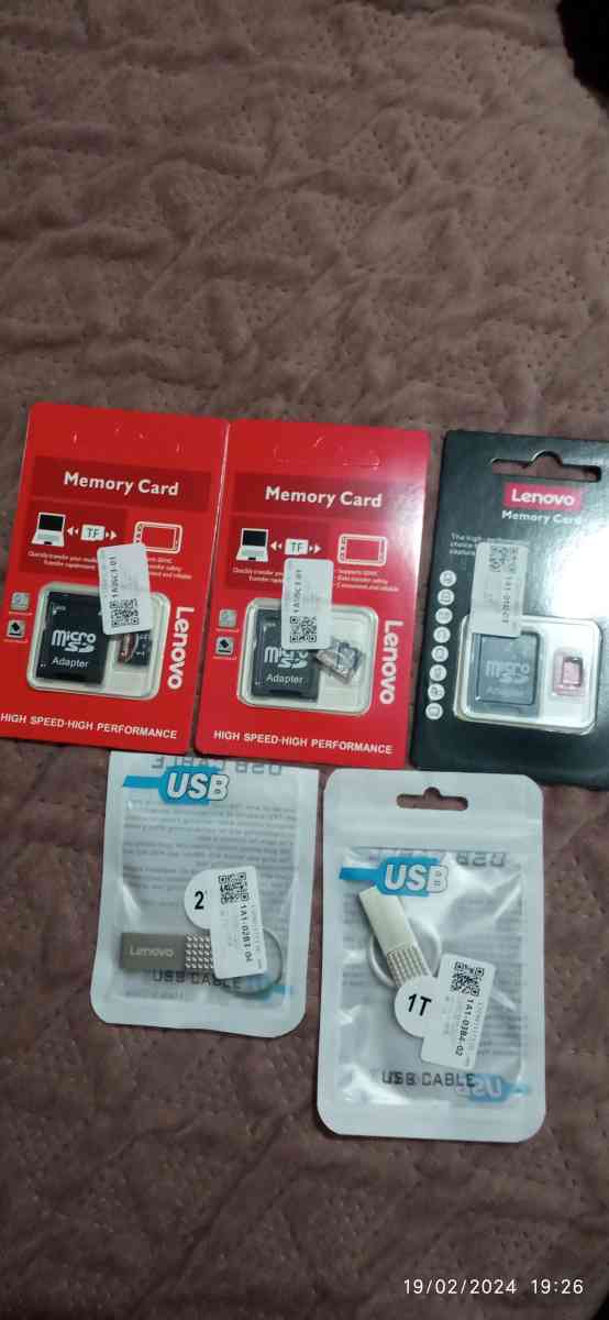 فلاش ديسك مع كارت ميموار 1و 2 تيرابيت