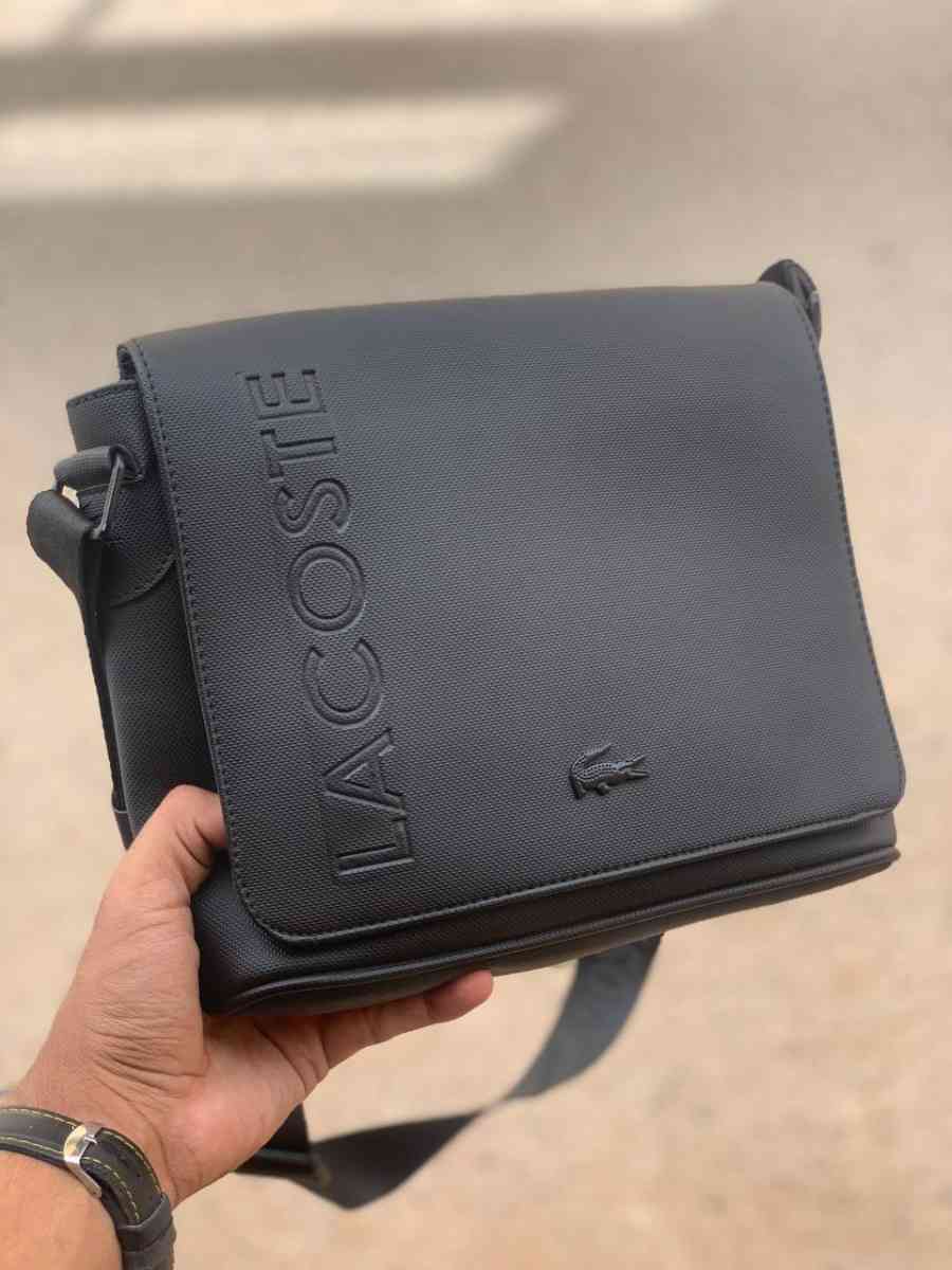 LACOSTE SAC FACTEUR - Alger Centre, Alger
