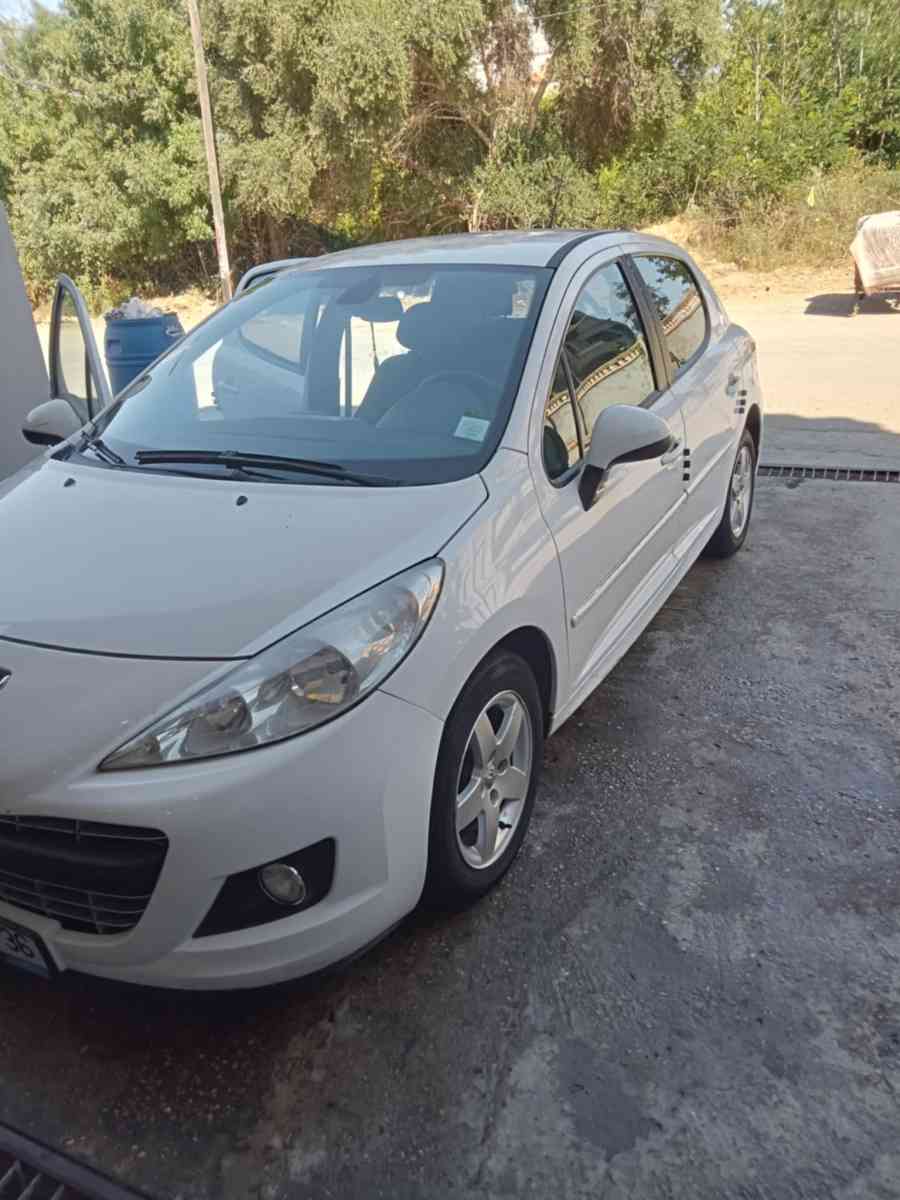Peugeot 207 - Ben Mhidi, El Tarf - Tijelabin
