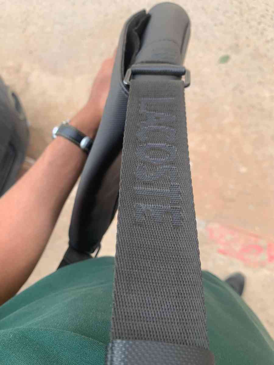 LACOSTE SAC FACTEUR - Alger Centre, Alger - Tijelabin