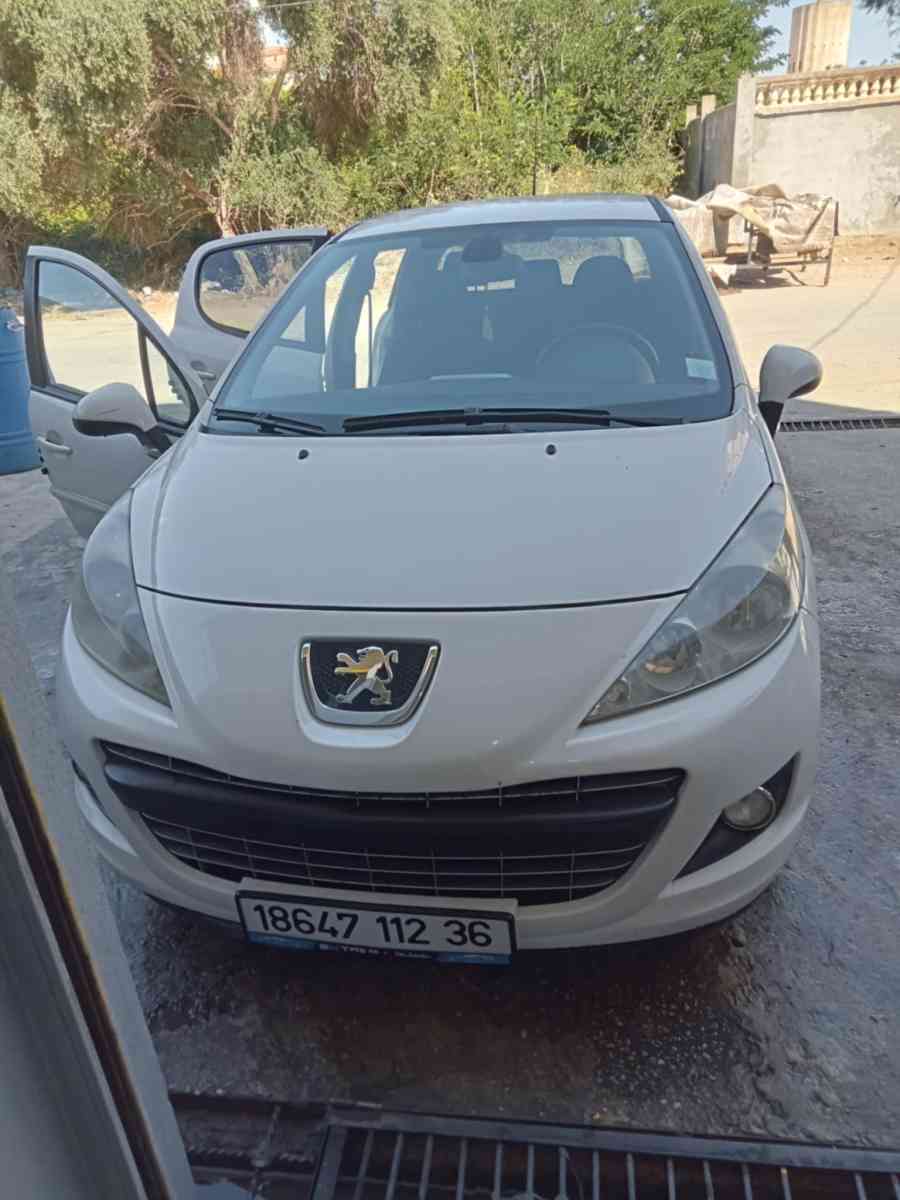Peugeot 207 - Ben Mhidi, El Tarf - Tijelabin