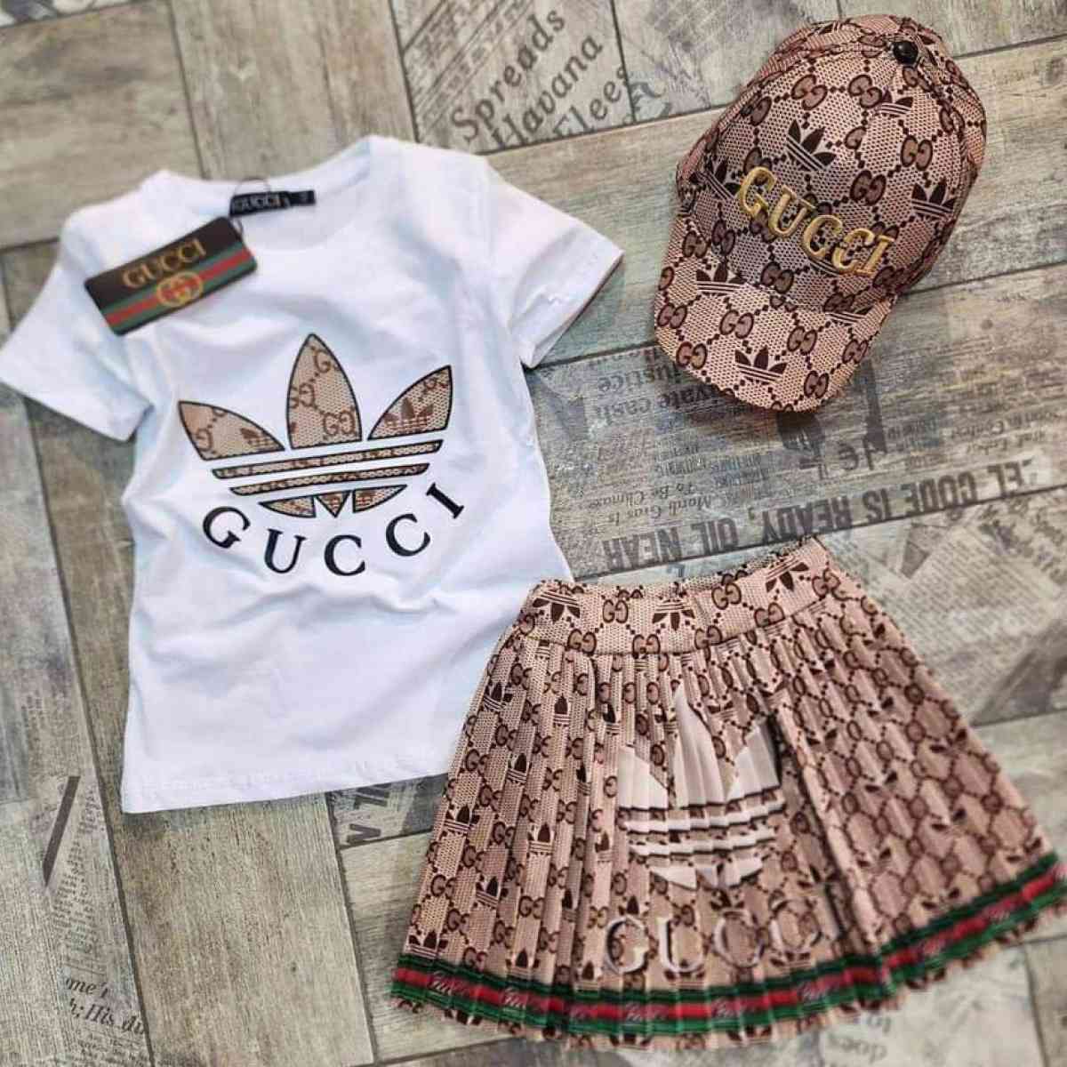 Ensemble fille de trs bonne qualit - Alger Centre, Alger