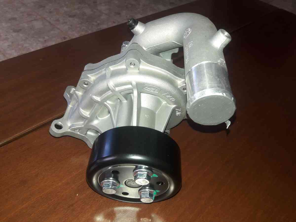 POMPE A EAU NEUF LANDREK DOUBLE CABINE   PEUGEOT - Es Senia, Oran - Tijelabin