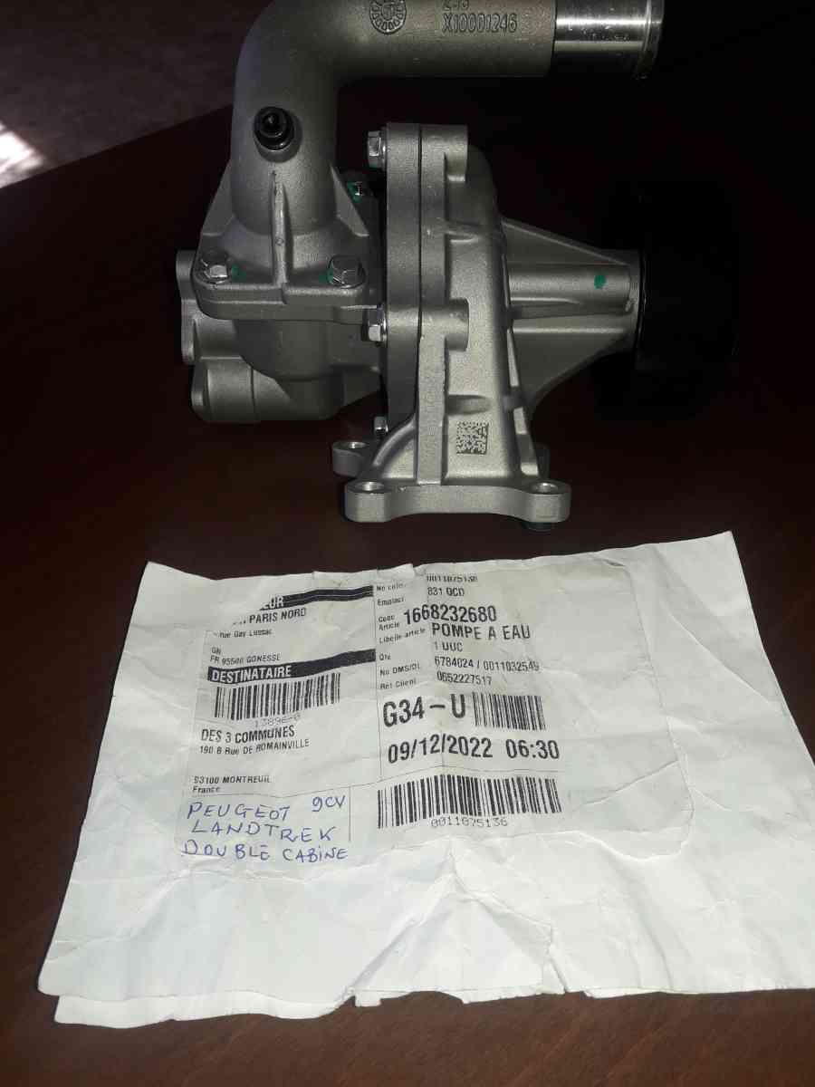 POMPE A EAU NEUF LANDREK DOUBLE CABINE   PEUGEOT