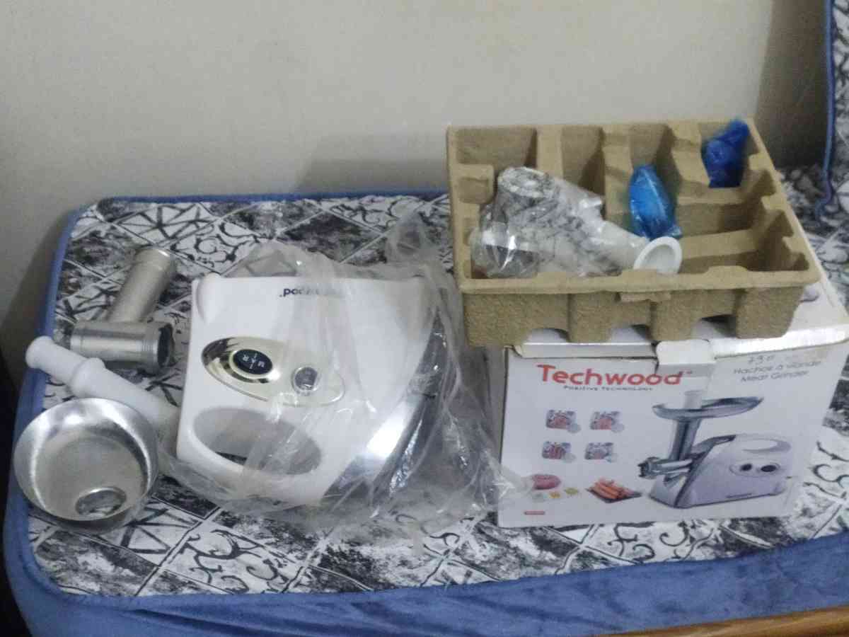 ربو للحم كهربائي للبيع مع ادوات مطبخ مستمعلة - Alger Centre, Alger