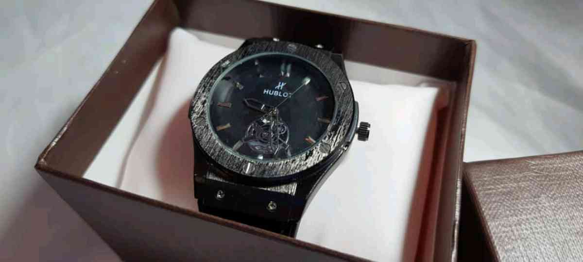 Montre Hublot Noir - Alger Centre, Alger - Tijelabin