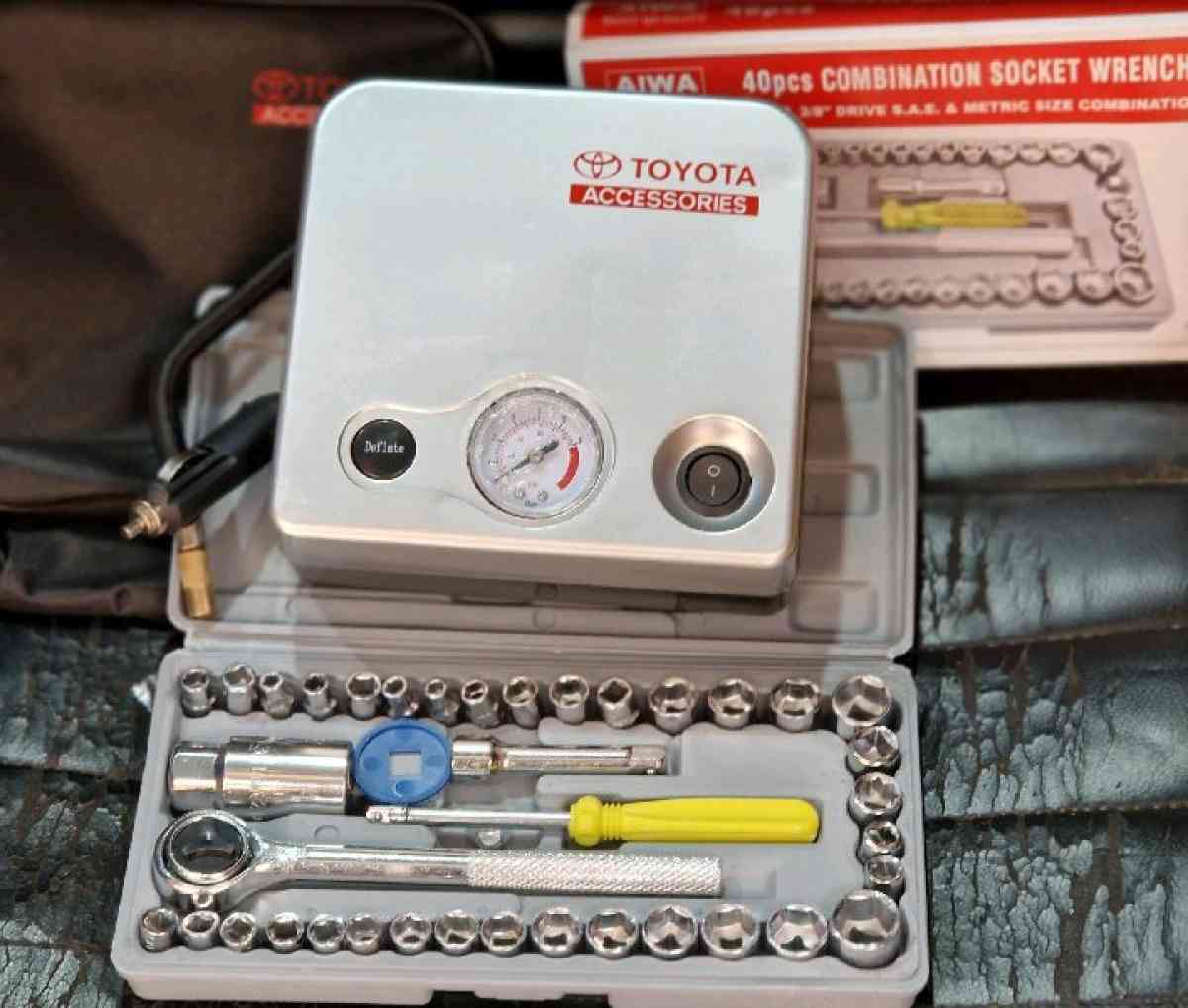 Pack Gonfleur TOYOTA  caisse aiwa 40pcs عرض لا يفوت PACK 21 - Alger Centre, Alger - Tijelabin