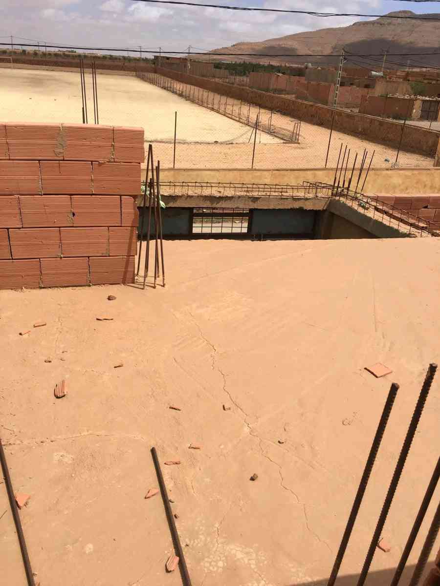 منزل بمساحة 150 متر بقرية الحوض يبعد  ولاية البيض ب 15 كلم - El Bayadh, El Bayadh - Tijelabin