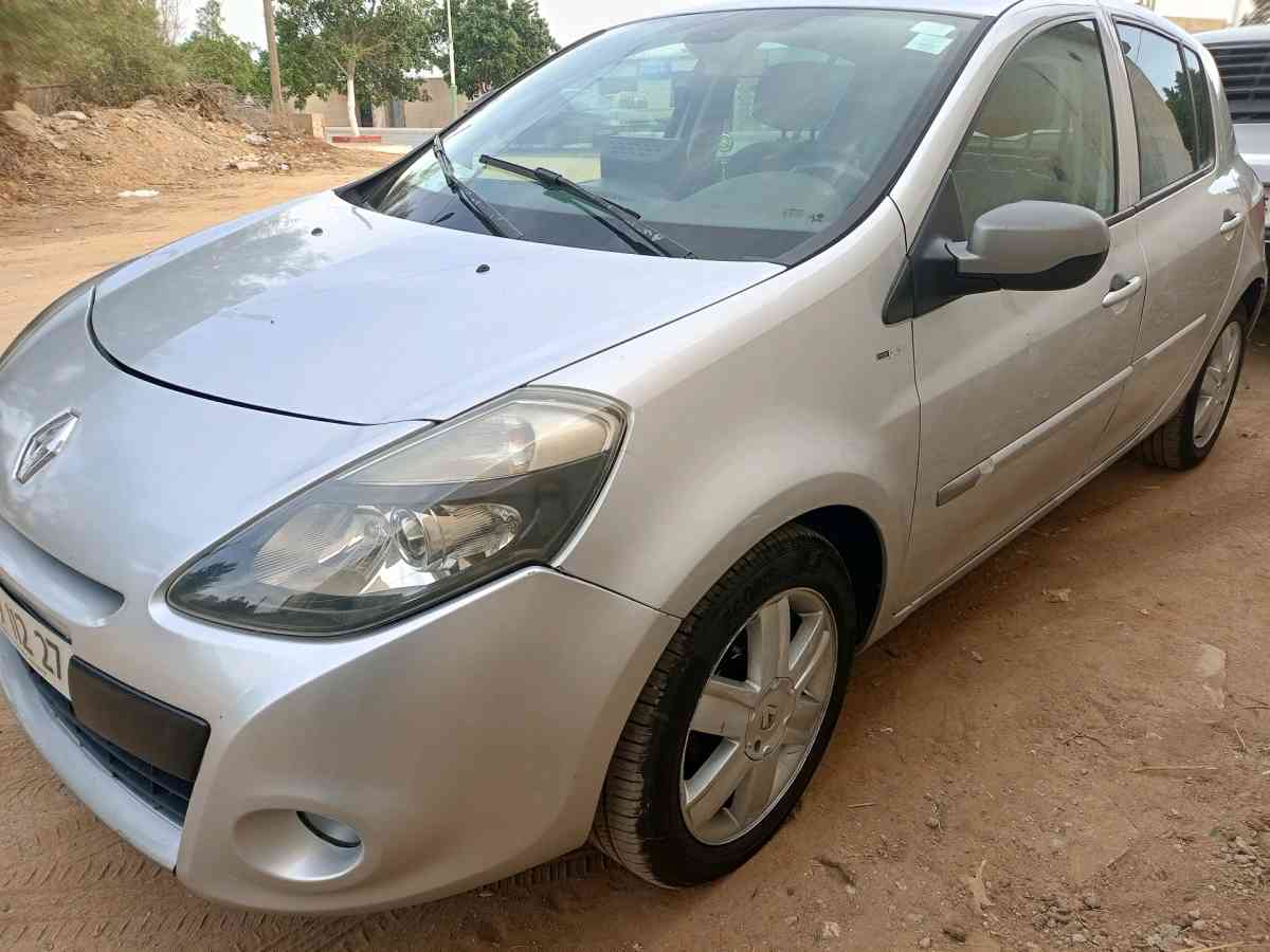 clio 3 faracha 0780959193 - Mostaganem, Mostaganem - Tijelabin