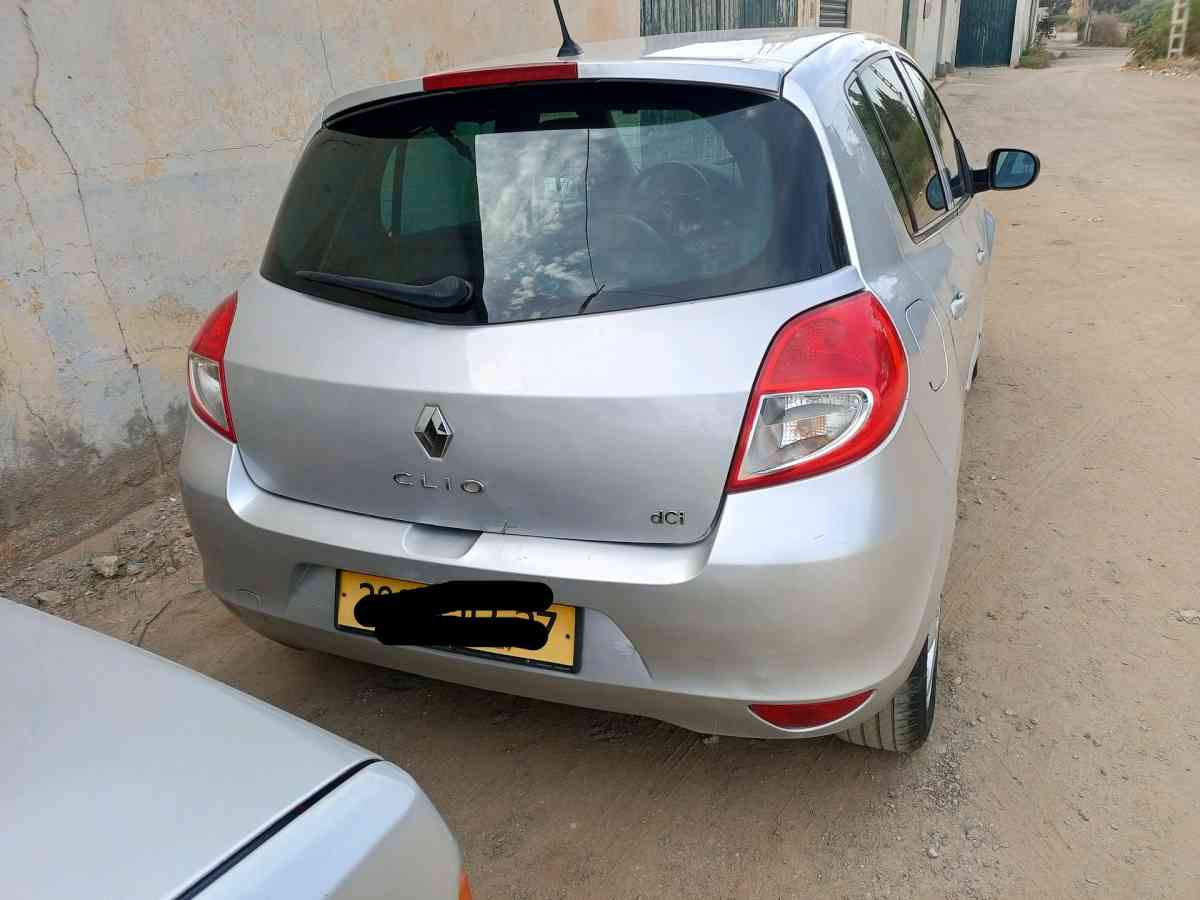 clio 3 faracha 0780959193