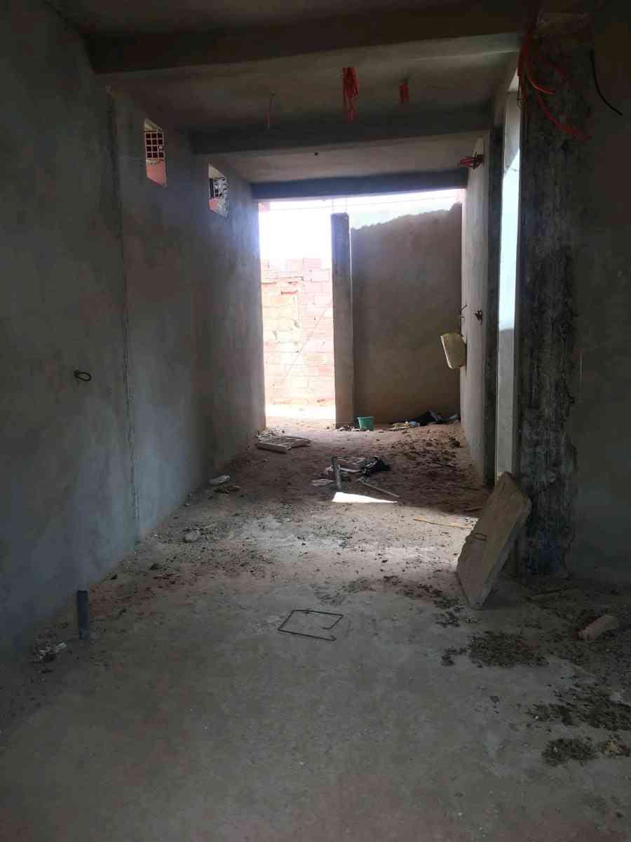 منزل بمساحة 150 متر بقرية الحوض يبعد  ولاية البيض ب 15 كلم