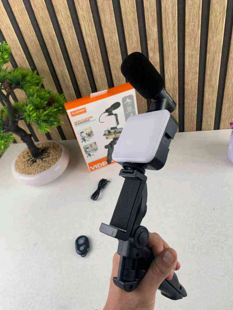 طقم تصوير إحترافي مع ميكروفون و إضاءة - Alger Centre, Alger - Tijelabin