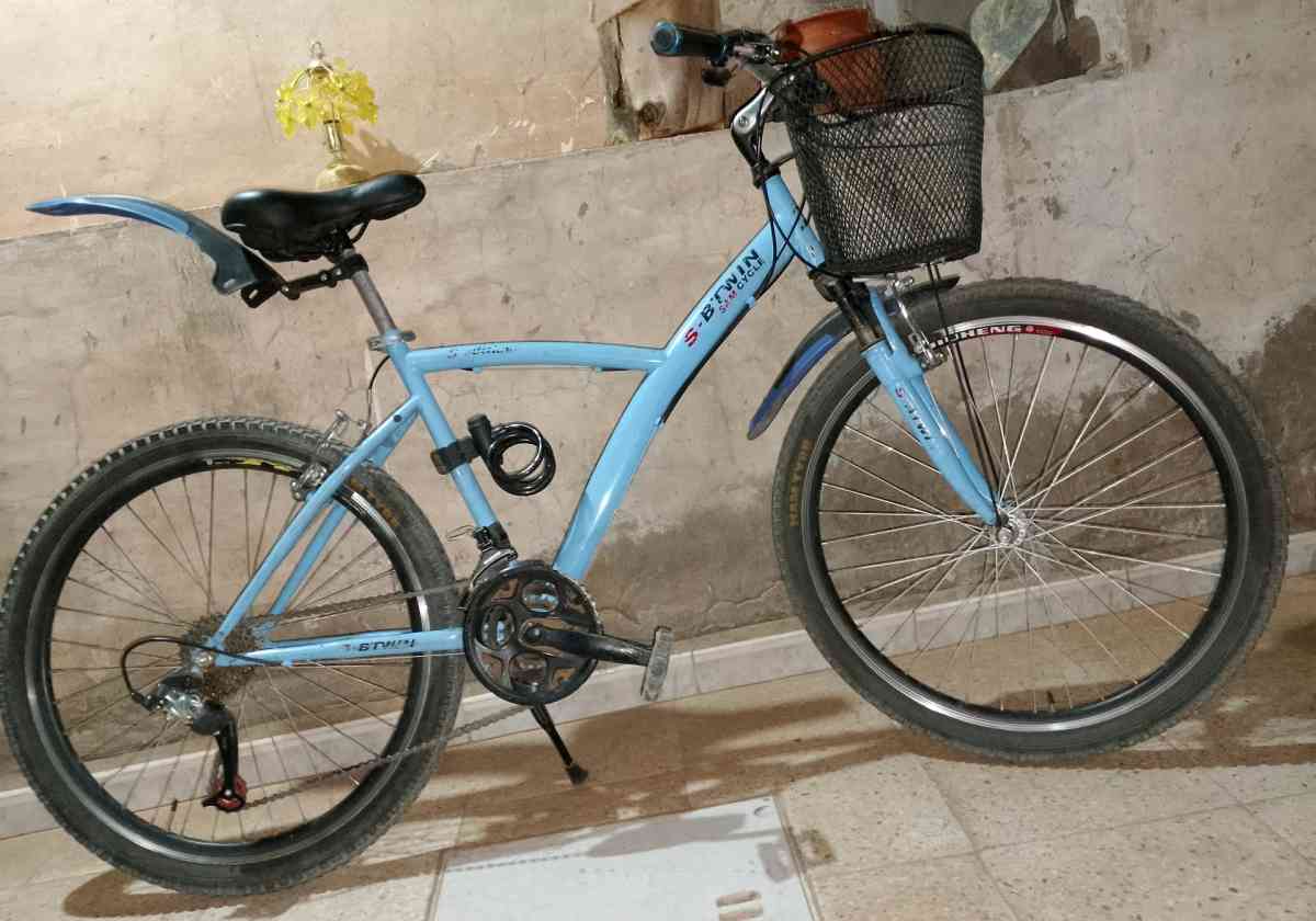 دراجة هوائية مستعملة من نوع بتوين القديمة النادرة