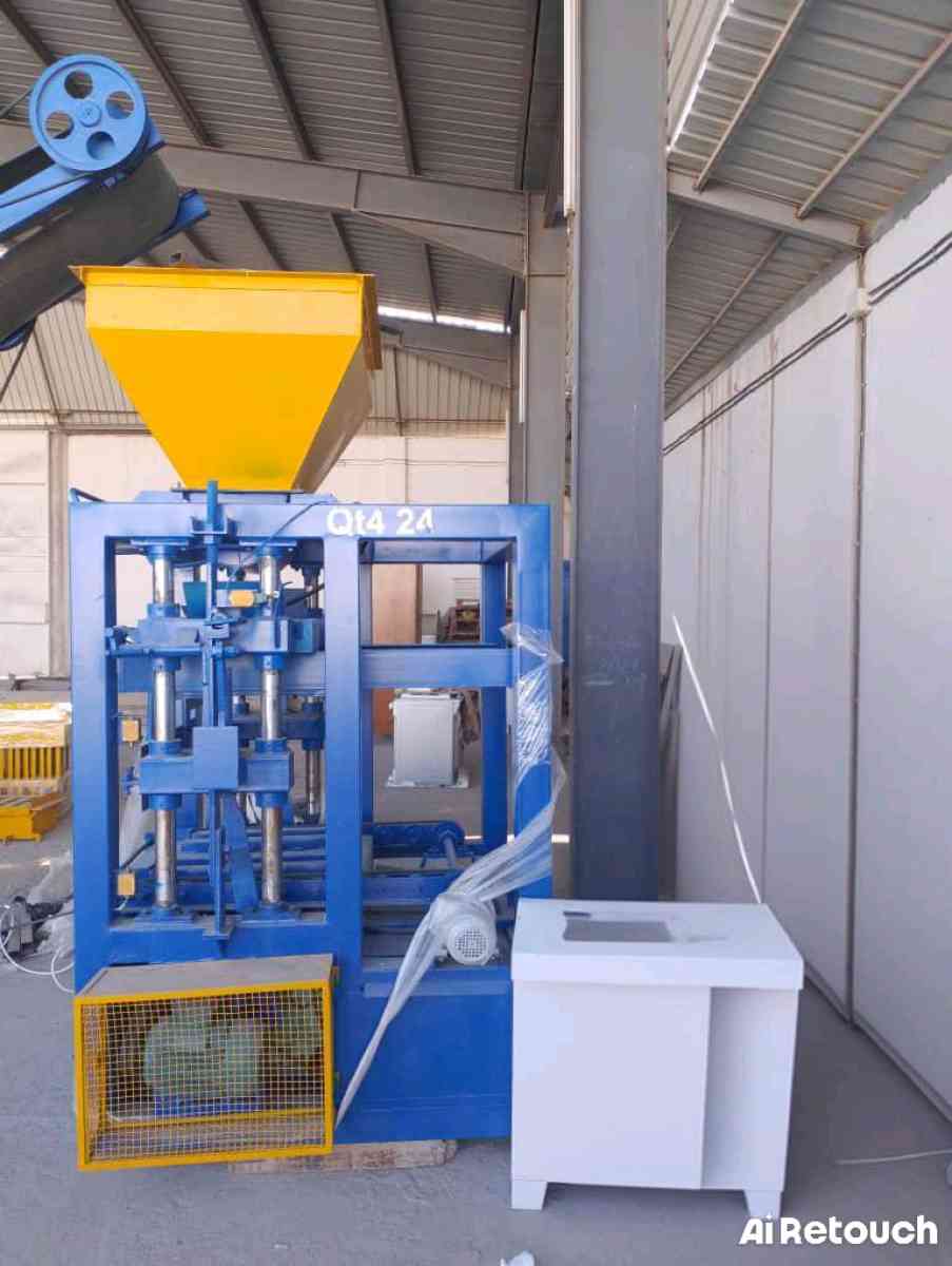 آلة صنع القوالب المجمعة من الخرسانة  جديدة لم تستعمل - Tebessa, Tbessa - Tijelabin