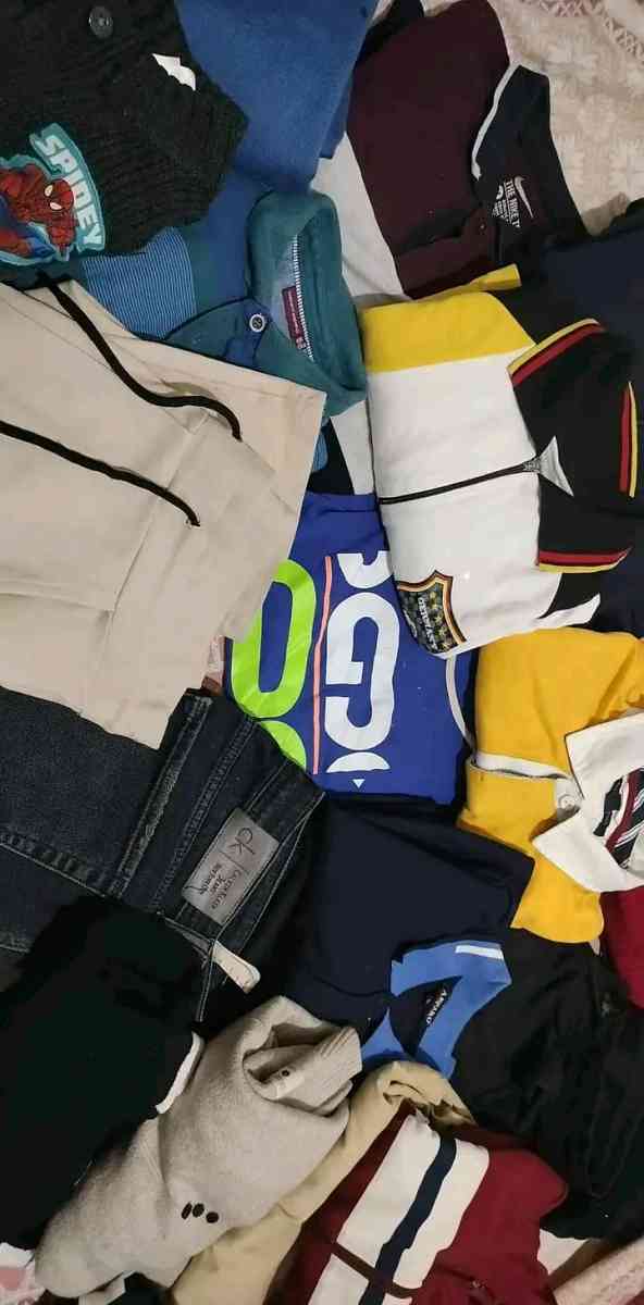 ملابس مستعملة للبيع في حالة جيدة رجال نساء اطفال - Ben Aknoun, Alger - Tijelabin