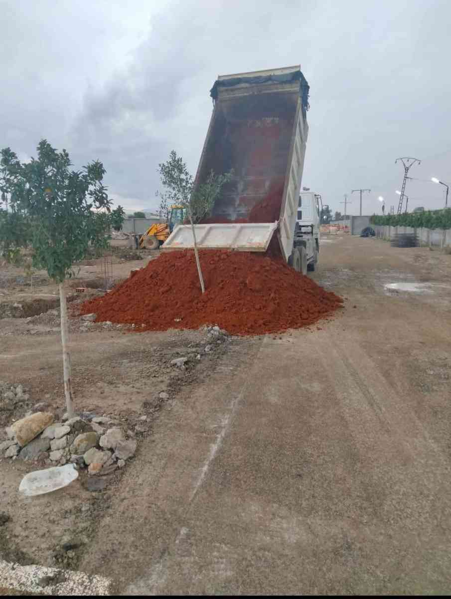 متوفر تراب احمر للغرس جودة عالية - Dar El Beida, Alger