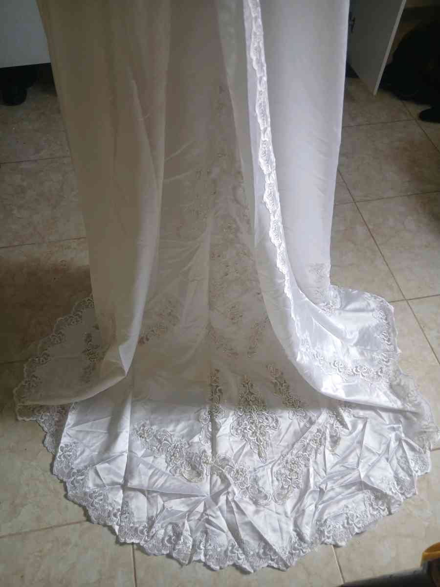 robe blanche neuf taille 38 40 - Khemisti, Tipaza - Tijelabin